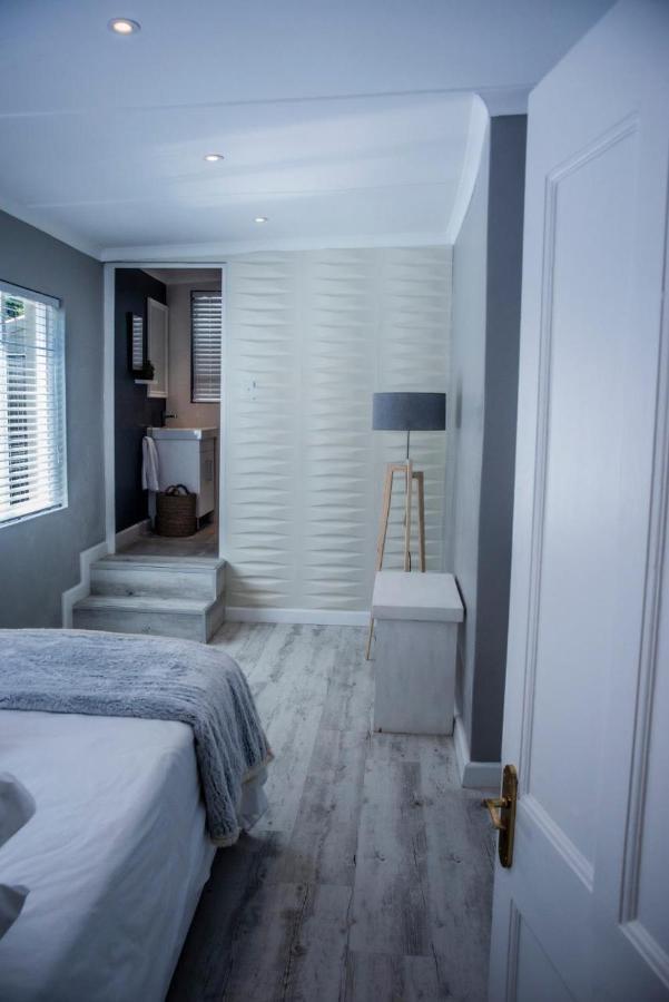 Willa Seven On Flora- Hot Tub, Modern With Amazing Outside Area Hermanus Zewnętrze zdjęcie
